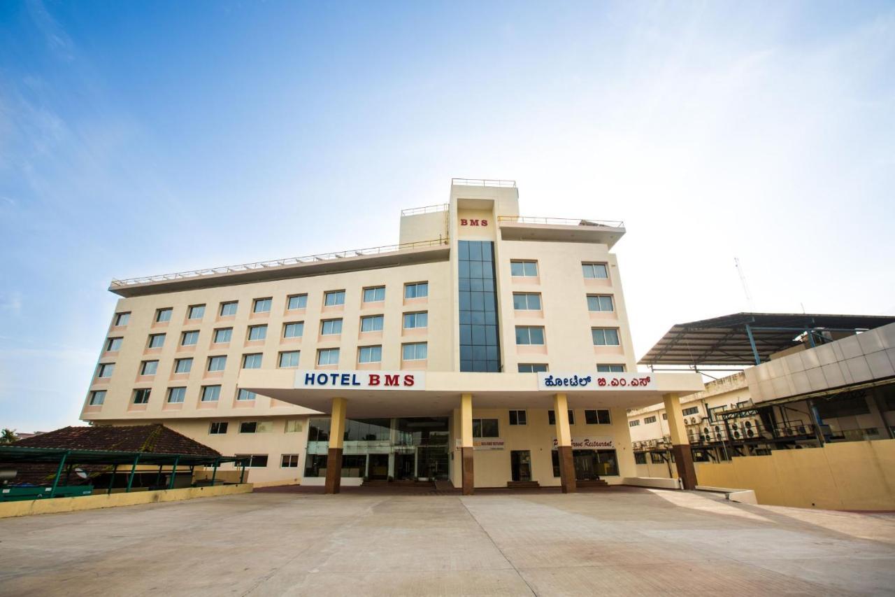 Hotel Bms Мангалор Экстерьер фото