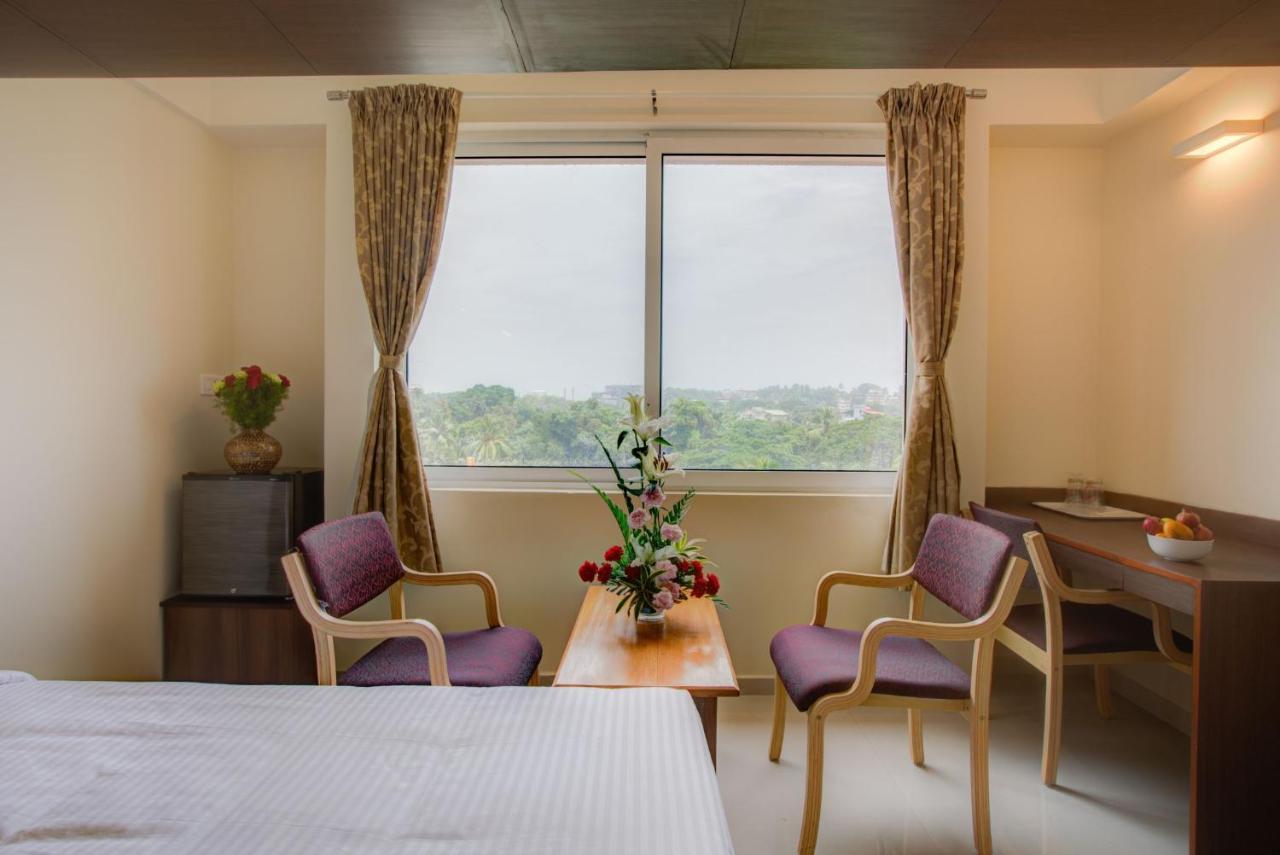Hotel Bms Мангалор Экстерьер фото